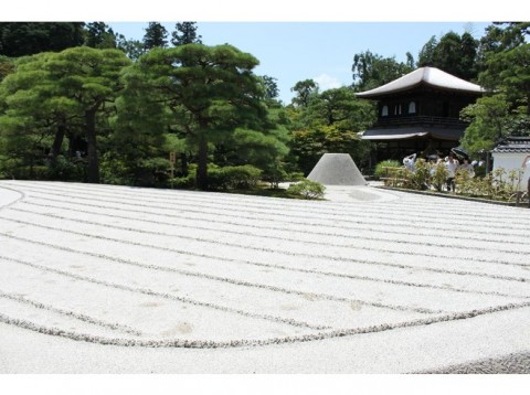 4574407-Ginkaku_ji_The_Silver_Temple_Being_Restored-Kyoto