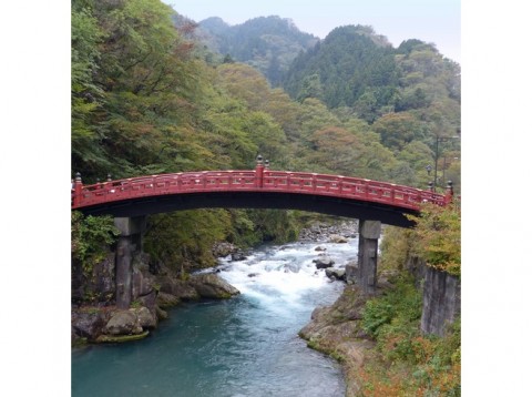 6941743-Shinkyo_Bridge-Nikko