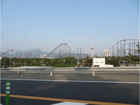 Fuji_Q_Amusement_Park-Fuji
